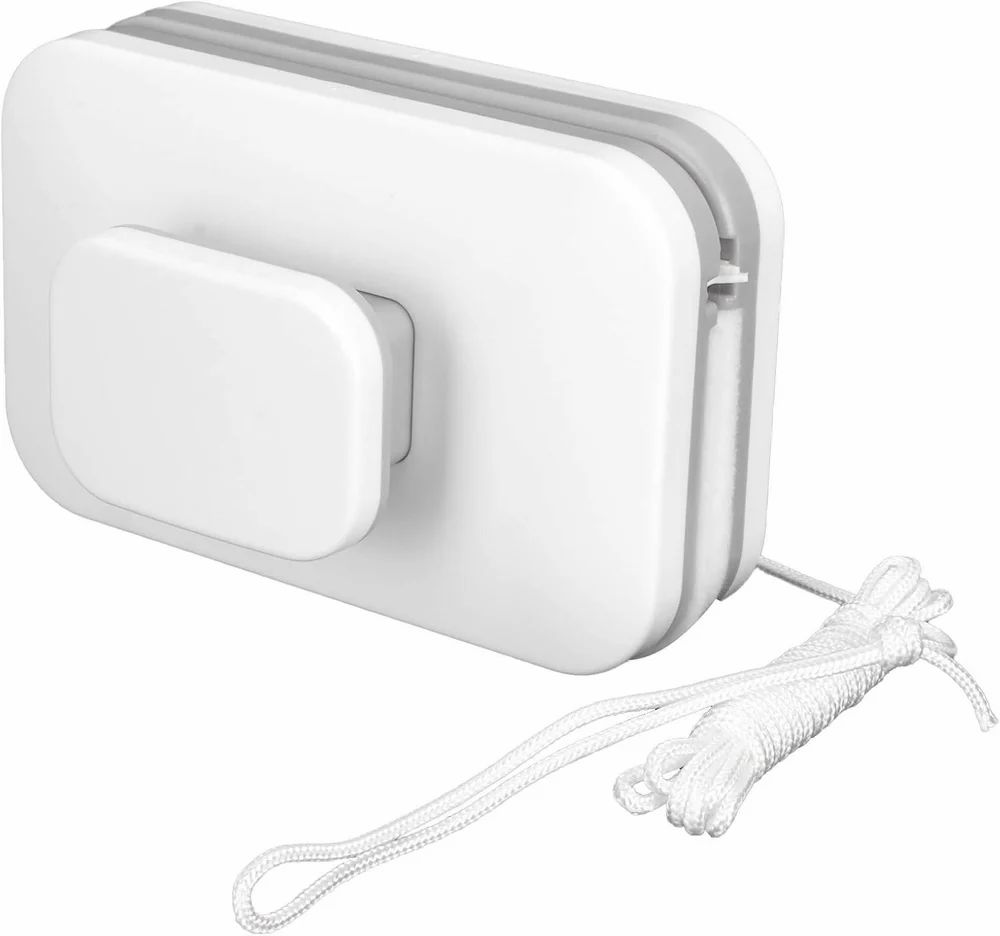 Glass Cleaner → MagniClean™